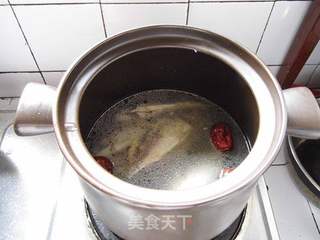 解密舌尖2之红枣鲫鱼木瓜汤的做法步骤:6