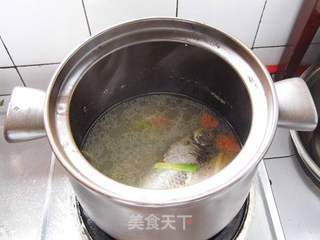 解密舌尖2之红枣鲫鱼木瓜汤的做法步骤:10
