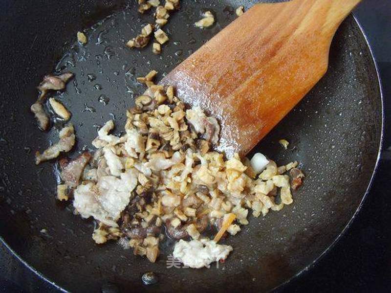 油润鲜美---萝卜饭的做法步骤:5