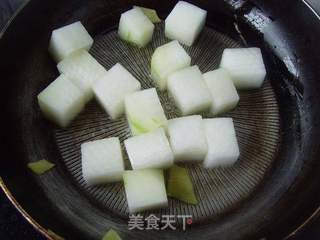 细腻软滑烧冬瓜的做法步骤:2