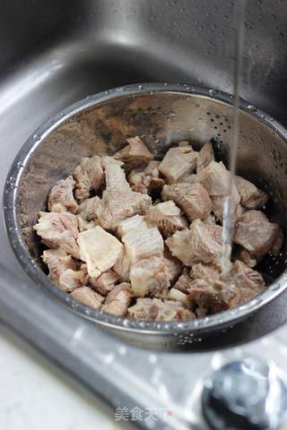 西红柿牛肉面的做法步骤:2