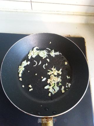 鲍鱼捞饭的做法步骤:2