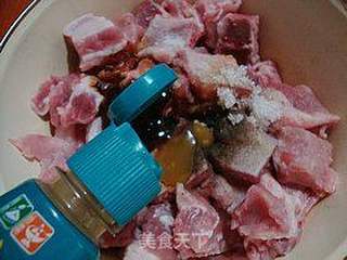 花生绿豆排骨粽子的做法步骤:2