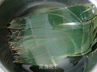 花生绿豆排骨粽子的做法步骤:5