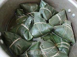 花生绿豆排骨粽子的做法步骤:14