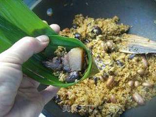 腊肉松蘑粽的做法步骤:8