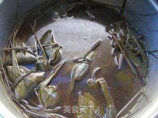 腊肉松蘑粽的做法步骤:13