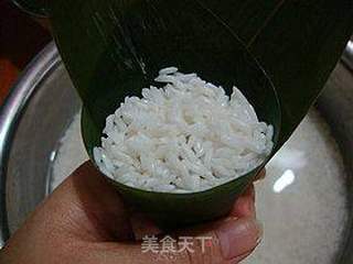 粽情端午-----【蜜枣牛角粽子】的做法步骤:4