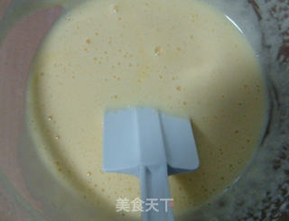 节日礼物---蛋黄小饼干的做法步骤:2