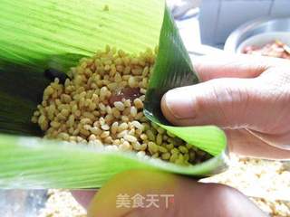 花生猪肉粽子的做法步骤:6