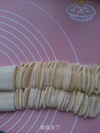 手擀面的做法步骤:6