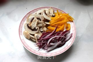 快乐DIY——鸡肉披萨的做法步骤:4