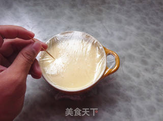 牛奶炖蛋的做法步骤:4