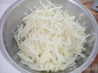 洋芋擦擦的做法步骤:3
