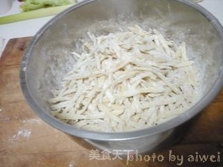 洋芋擦擦的做法步骤:6