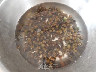 香辣田螺的做法步骤:2