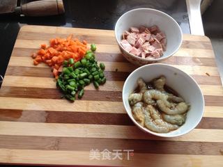 虾仁培根焗饭的做法步骤:2