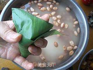 板栗鲜肉粽的做法步骤:8