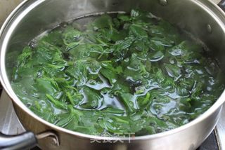 野菜营养好——炝拌灰灰菜的做法步骤:2