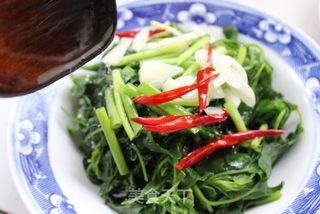 野菜营养好——炝拌灰灰菜的做法步骤:6
