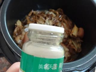 舌尖上的中国2-相逢-金针炖猪蹄的做法的做法步骤:14