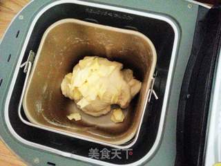 牛奶福气小排包的做法步骤:2
