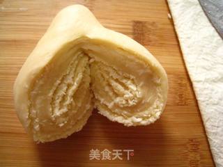 心形椰蓉面包----打倒面包店一条街的面包的做法步骤：14
