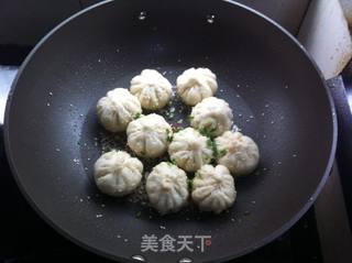 生煎包的做法步骤:15