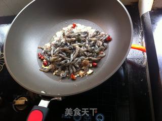 油爆河虾的做法步骤:5