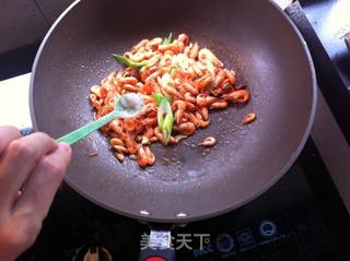 油爆河虾的做法步骤:7