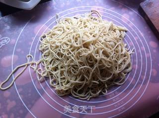热干面的做法步骤:4