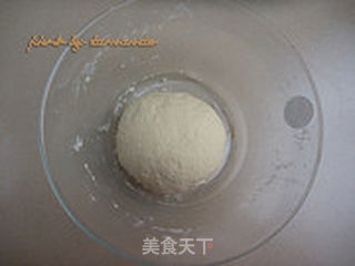 包菜鸡蛋大包子的做法步骤:3