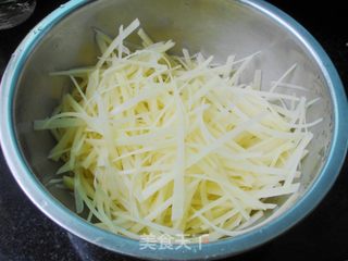 海带拌土豆丝的做法步骤：4