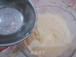铁锅炖鱼贴饼子的做法步骤:3