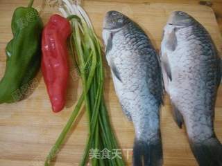铁锅炖鱼贴饼子的做法步骤:6