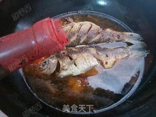 铁锅炖鱼贴饼子的做法步骤:19