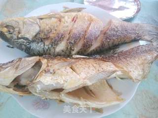 铁锅炖鱼贴饼子的做法步骤:13