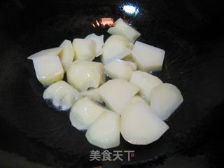 麻辣红烧土豆的做法步骤:3