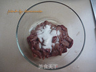 青椒肝片的做法步骤:2
