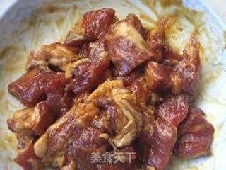 香菇板栗鲜肉粽的做法步骤:2