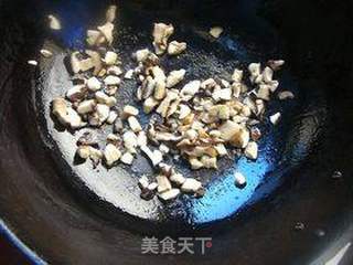 香菇板栗鲜肉粽的做法步骤：4