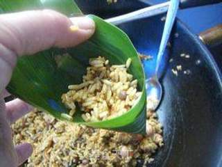 香菇板栗鲜肉粽的做法步骤:7