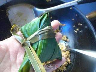 香菇板栗鲜肉粽的做法步骤:10