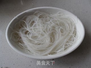 蒜蓉粉丝蒸海蛎的做法步骤：3