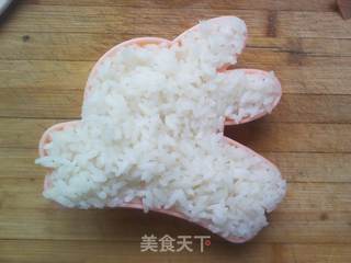 宝宝最爱卡通造型饭之一--------小兔子咖啡土豆饭的做法步骤:9