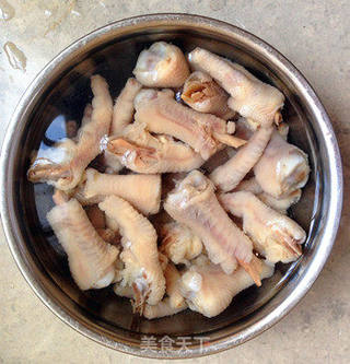 泡椒鸡爪的做法步骤:4
