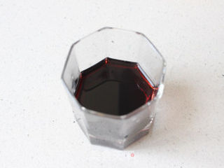 红酒苹果的做法步骤:2