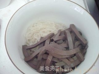 陕西美食-----粉汤羊血的做法步骤:13