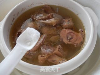 清淡营养:山药鸽子汤的做法步骤:10