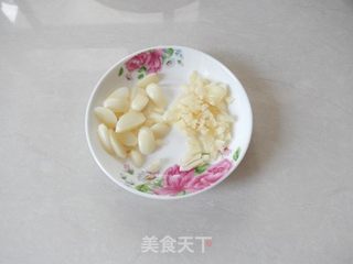 双椒炒毛豆仁的做法步骤:4